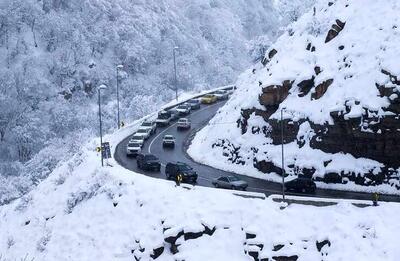  بارش برف و باران در جاده‌های شمالی کشور
