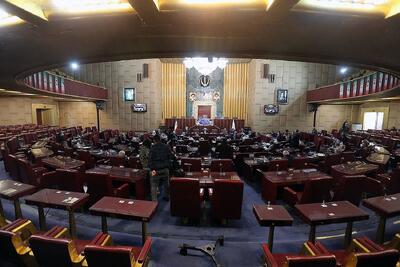  تخریب بخشی از ساختمان مجلس سنای قدیم بر اثر حملات اخیر به تهران