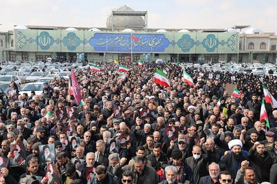  راهپیمایی گسترده مردم سمنان علیه جنایات آمریکایی-صهیونی / ما ملت حسینیم ذلت نمی‌پذیریم +فیلم
