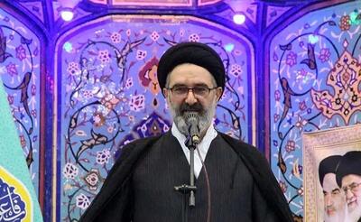  امام‌جمعه موقت رشت: آقای مهربان و مقتدر ما جبهه‌ی جدیدی در برابر شیطان گشود / جنگ امروز جنگ اراده‌هاست