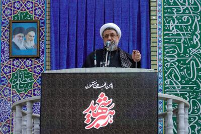  امام جمعه کرمان: درود بر مردم فداکار و تاریخ ساز ایران که مدال افتخار شکست استکبار جهانی را بر گردن دارند