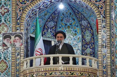  نماینده ولی فقیه در چهارمحال و بختیاری: اختلاف بعد از تعیین رهبر زهر برای ایران و اسلام است