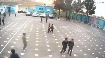  تصاویر دوربین مداربسته از حمله هوایی آمریکا و اسرائیل نزدیک به مدرسه پسرانه قزوین آبیک و شهادت یک نوجوان