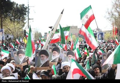  قیام قم برای خون‌خواهی امام شهید؛ خروش تاریخی مردم برای انتقام  عکس - تسنیم