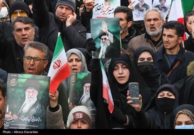  بانوی باردار در جمع عزادارن امام شهید: یا مرگ یا کشورم - تسنیم