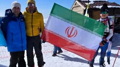  اهدای مدال نقره ساشا مهرابی به هم‌تیمی‌های غایب در قهرمانی آسیا