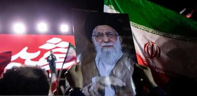  خبر فوری ورزشی | حضور جامعه ورزشی در مراسم تشییع پیکر رهبر شهید انقلاب