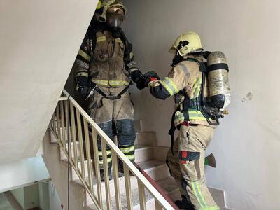  آتش سوزی مهیب در یک ساختمان مسکونی