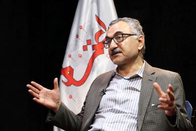  روایت سعید لیلاز از جلسه مهر ماه شورای عالی امنیت ملی با نخبگان / رهبری اگر می‌خواستند زنده بمانند و از جنگ جلوگیری کنند باید ایران را دودستی تحویل آمریکا می‌دادند