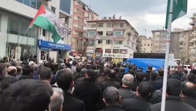  نماز میت غیابی در یک کشور خارجی برای رهبر شهید ایران + فیلم