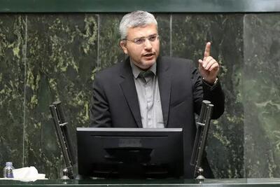  سخنگوی کمیسیون امنیت ملی: اگر جرأت دارید فقط یک لیتر سوخت از تنگه هرمز عبور دهید