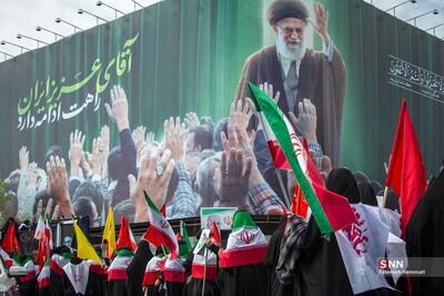  دست مریزاد ملت ایران/مشت محکم مردم، دندان دشمن صهیونی_آمریکایی را می‌شکند + فیلم