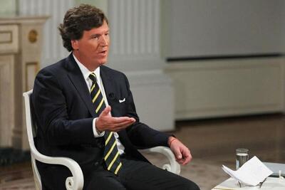  تاکر کارلسون: تسلیم بی قید و شرط یعنی نیروی خارجی می‌تواند به ناموس شما تجاوز کند + فیلم