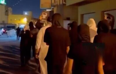  تظاهرات مردم بحرین در شهر «ستره» در محکومیت تجاوز رژیم صهیونیستی و آمریکا علیه ایران