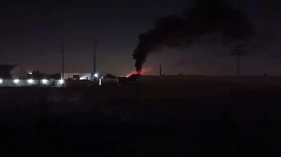  تصویری که گفته می‌شود مربوط به حمله به پایگاه آمریکایی ویکتوریا در کنار فرودگاه بغداد است