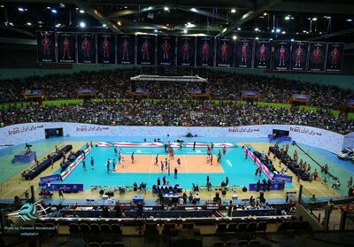  متن احساسی درباره سالن ۱۲ هزار نفری آزادی