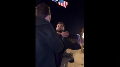  تمسخر کاربران عرب زبان به افتخار ارتش آمریکا به هدف قرار دادن ماکت‌های نظامی توسط ایران