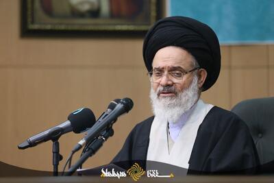  پیام آیت الله حسینی بوشهری: «گزارش نهایی فرآیند انتخاب و معرفی سومین رهبر نظام جمهوری اسلامی به زودی اعلام خواهد شد»