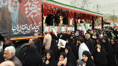  پیکر مطهر ۱۲ شهید جنگ رمضان در خاک شیراز آرمید