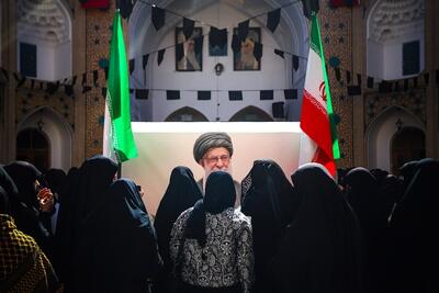  بیانیه ۳۰۰ هنرمند پیشکسوت در محکومیت تجاوز آمریکایی- صهیونی به کشورمان و سوگ امام شهید انقلاب