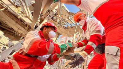  در میان آوار و ترس کودکان