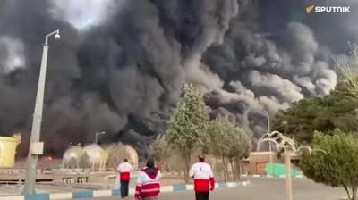  حمله به انبار نفتی جنوب تهران / زیرساخت غیرنظامی ایران بار دیگر هدف قرار گرفت