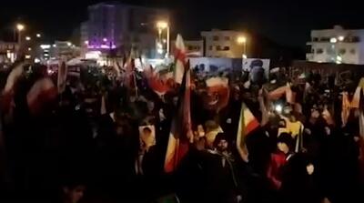  تجمع مردم در هشتمین شب شهادت رهبر انقلاب