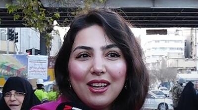  می‌گند شاه داره برمی‌گرده! واکنش مردم را ببینید