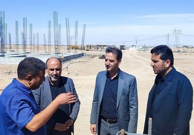  بازدید معاون عمرانی استاندار یزد از پیشرفت پروژه‌های پردیس زندگی - تسنیم