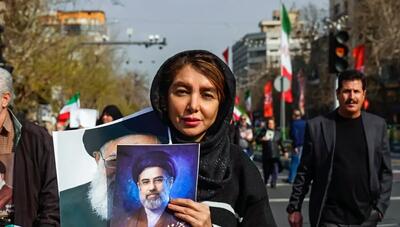  برگزاری مراسم بیعت با سومین رهبر در تهران و سراسر کشور (عکس)