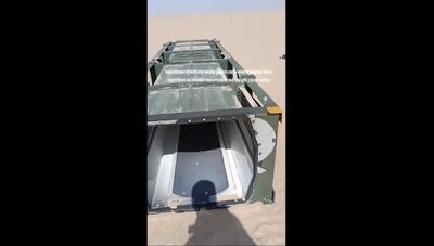  کانتینر موشک آمریکایی، کنار شترها در یک کشور عربی منطقه