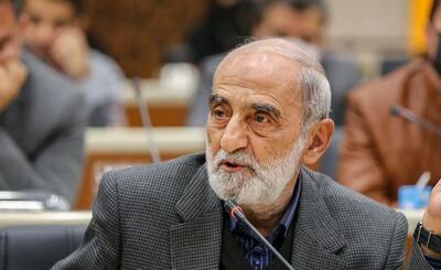  حسین شریعتمداری: آیت الله سید مجتبی خامنه‌ای، منتخب حضرت بقیة الله است