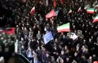  خروش مردم زاهدان در بیعت با آیت الله سید مجتبی حسینی خامنه‌ای سومین رهبر انقلاب اسلامی