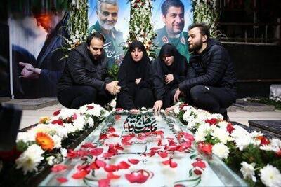  اعلام بیعت خانواده شهید سپهبد حاج قاسم سلیمانی با رهبر جدید انقلاب