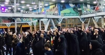  مردم رشت در گلزار شهدا با امام خامنه‌ای انقلاب خود بیعت کردند+فیلم