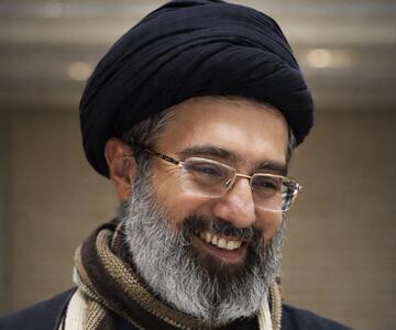 آیت الله سید مجتبی خامنه‌ای بعنوان سومین رهبر انقلاب اسلامی انتخاب شد