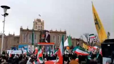  میادین تبریز هم در روز بیعت با امام انقلاب، مملو از جمعیت شد