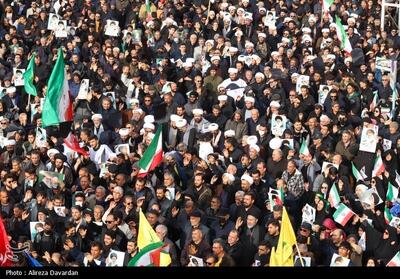  بیعت اردبیلی‌ها با امام خامنه‌ای جوان - تسنیم