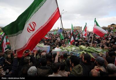  تجمع باشکوه مردمی در بیعت با رهبر انقلاب فیلم - تسنیم