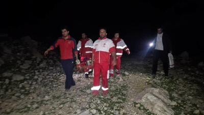  نجات نوجوان گرفتار در ارتفاعات