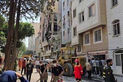  تسنیم: از ساعت ۲۱ امشب، دشمن نقاطی را در محدوده فرودگاه چهارمحال و بختیاری، دشتستان بوشهر، ۴ نقطه در اصفهان و برخی مناطق در قشم و هرمزگان مورد حمله قرار داده