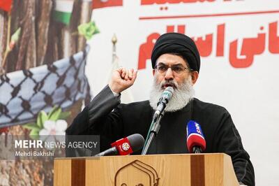  دفاع از ولی فقیه و نظام جمهوری اسلامی از اوجب واجبات است