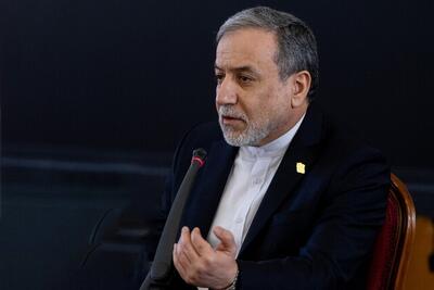  عراقچی: آمریکا با انتشار اخبار جعلی در حال دستکاری بازار‌ها است | اخبار جعلی امریکا را از سونامی اقتصادی نجات نخواهد داد