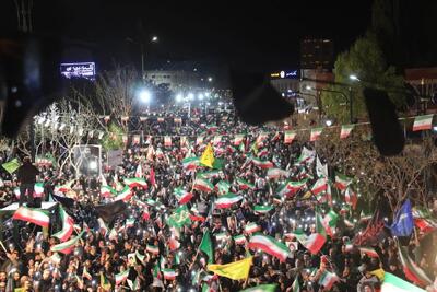  اجتماع پرشور مردم سمنان در دهمین شب خونخواهی رهبر شهید+ فیلم