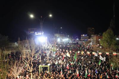  دهمین شب اجتماع بزرگ مردمی شهرستان سمنان در خونخواهی شهادت رهبر شهید+ تصاویر