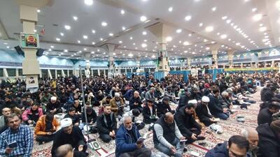  قرائت دعای جوشن کبیر در مصلای بجنورد در حضور انبوه جمعیت + فیلم