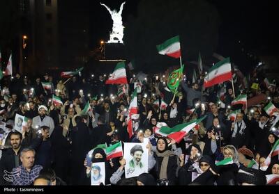  تجدید عهد کردستانی‌ها با ولی امر مسلمین جهان/ حضور دشمن‌شکن مردم فیلم - تسنیم