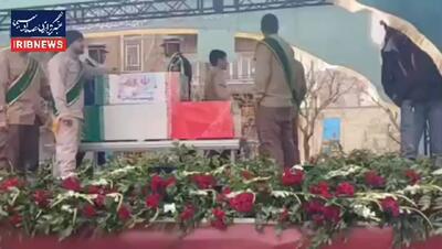  مراسم تشییع پیکر فرماندهان شهید آغاز شد+ فیلم