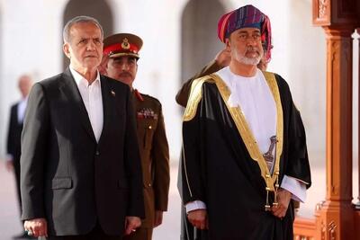  پزشکیان در گفتگو با سلطان عمان درباره حمله به بندر صلاله: اهداف نظامی ما صرفاً مناطقی است که در حمله به ایران مشارکت مستقیم داشته‌اند؛ در خصوص این واقعه حتماً بررسی‌های دقیق و کامل صورت خواهد گرفت