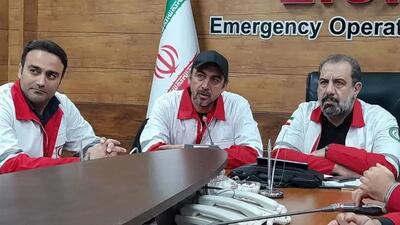  عکس / آماده باش مهدی رحمتی برای امدادرسانی به آسیب‌ دیدگان جنگ تحمیلی